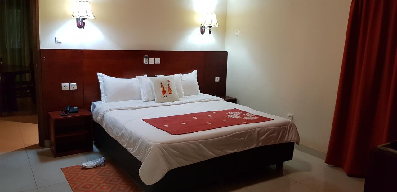 Hotel La Rose Blanche Корого Екстер'єр фото