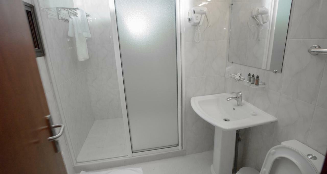 Hotel La Rose Blanche Корого Екстер'єр фото