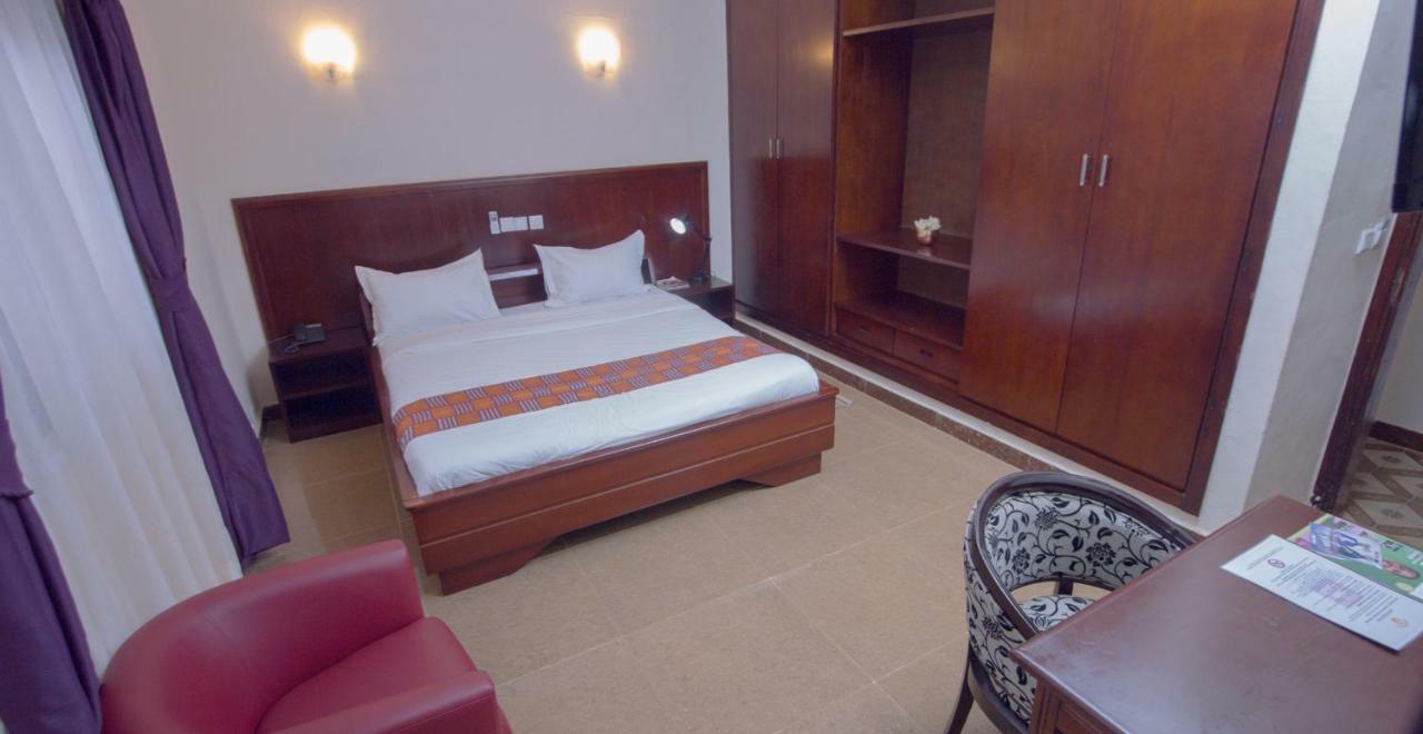 Hotel La Rose Blanche Корого Екстер'єр фото