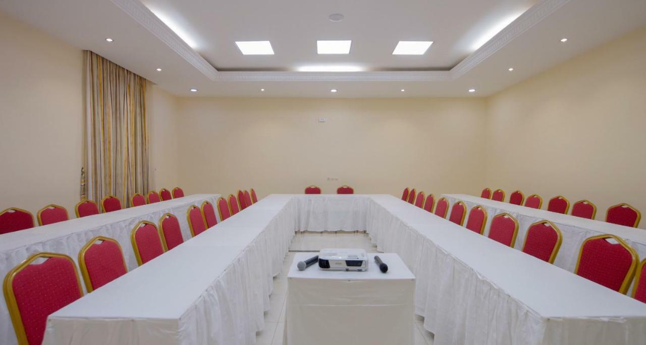 Hotel La Rose Blanche Корого Екстер'єр фото