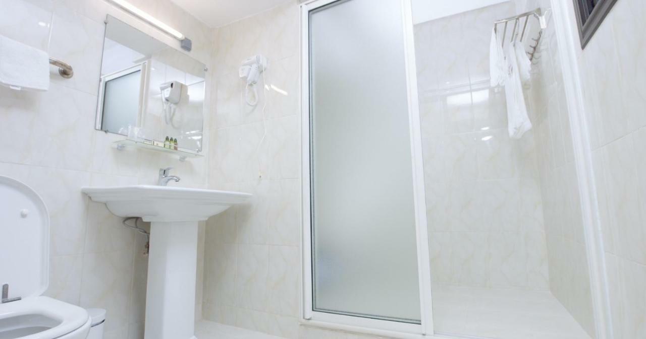 Hotel La Rose Blanche Корого Екстер'єр фото